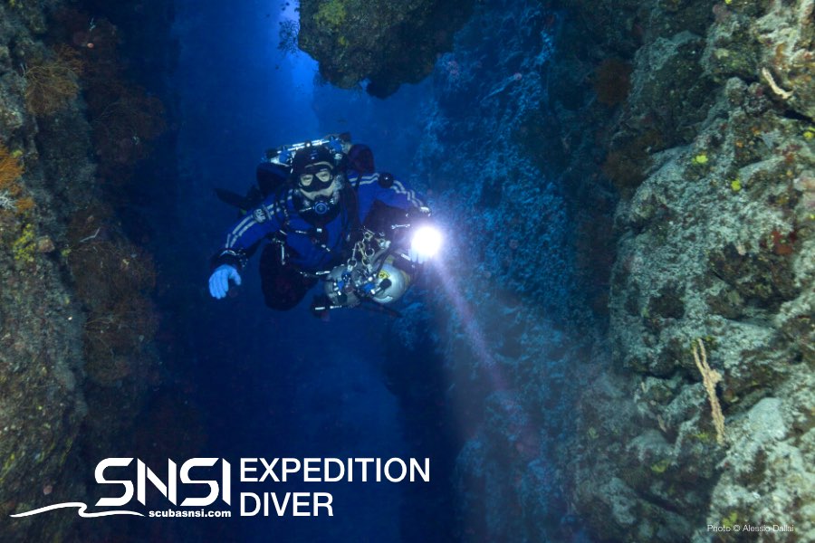 SNSI Expedition Diver Image